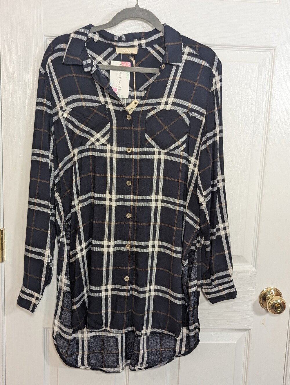 Entro Women’s Medium Navy Plaid Button Down Tunic Shirt High Low Rayon NWT